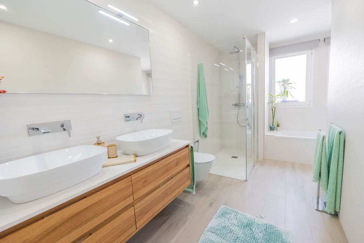 3 makuuhuone Omakotitalo myytävänä paikassa Malaga kaupunki mukana 
autotalli - 585 000 € (Ref: 9479959)