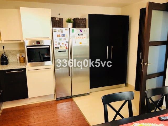 4 chambre Maison de Ville à vendre à Benahavís pueblo, Benahavís avec piscine garage - 585 000 € (Ref: 9479961)