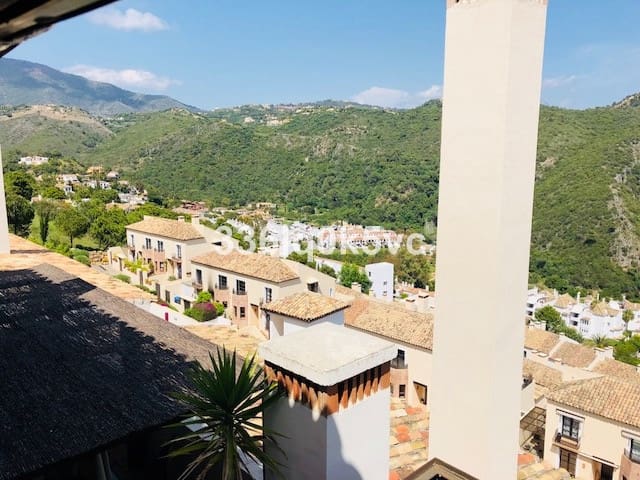 4 chambre Maison de Ville à vendre à Benahavis avec piscine garage - 585 000 € (Ref: 9479961)