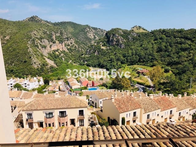 4 chambre Maison de Ville à vendre à Benahavís pueblo, Benahavís avec piscine garage - 585 000 € (Ref: 9479961)