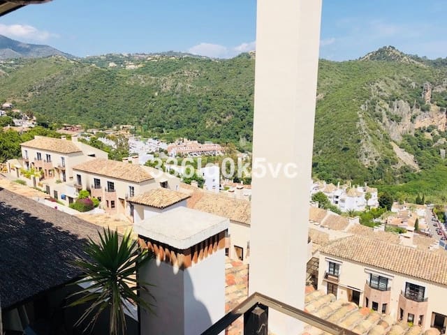 4 chambre Maison de Ville à vendre à Benahavis avec piscine garage - 585 000 € (Ref: 9479961)