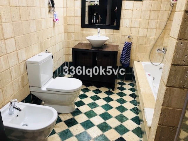 4 chambre Maison de Ville à vendre à Benahavis avec piscine garage - 585 000 € (Ref: 9479961)