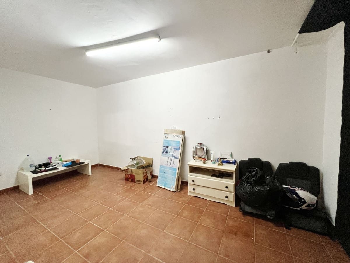 6 bedroom Townhouse for sale in San Pedro de Alcantara - € 585,000 (Ref: 9479962)