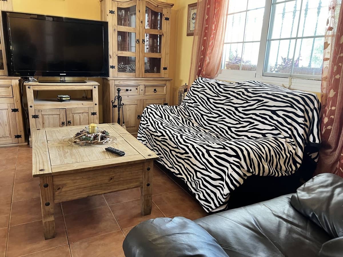 6 bedroom Townhouse for sale in San Pedro de Alcantara - € 585,000 (Ref: 9479962)