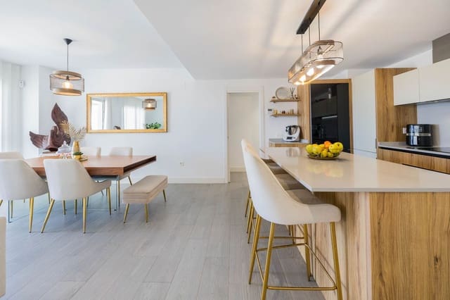 3 sypialnia Apartament na sprzedaż w Centro ciudad, Fuengirola z basenem - 589 000 € (Ref: 9479965)