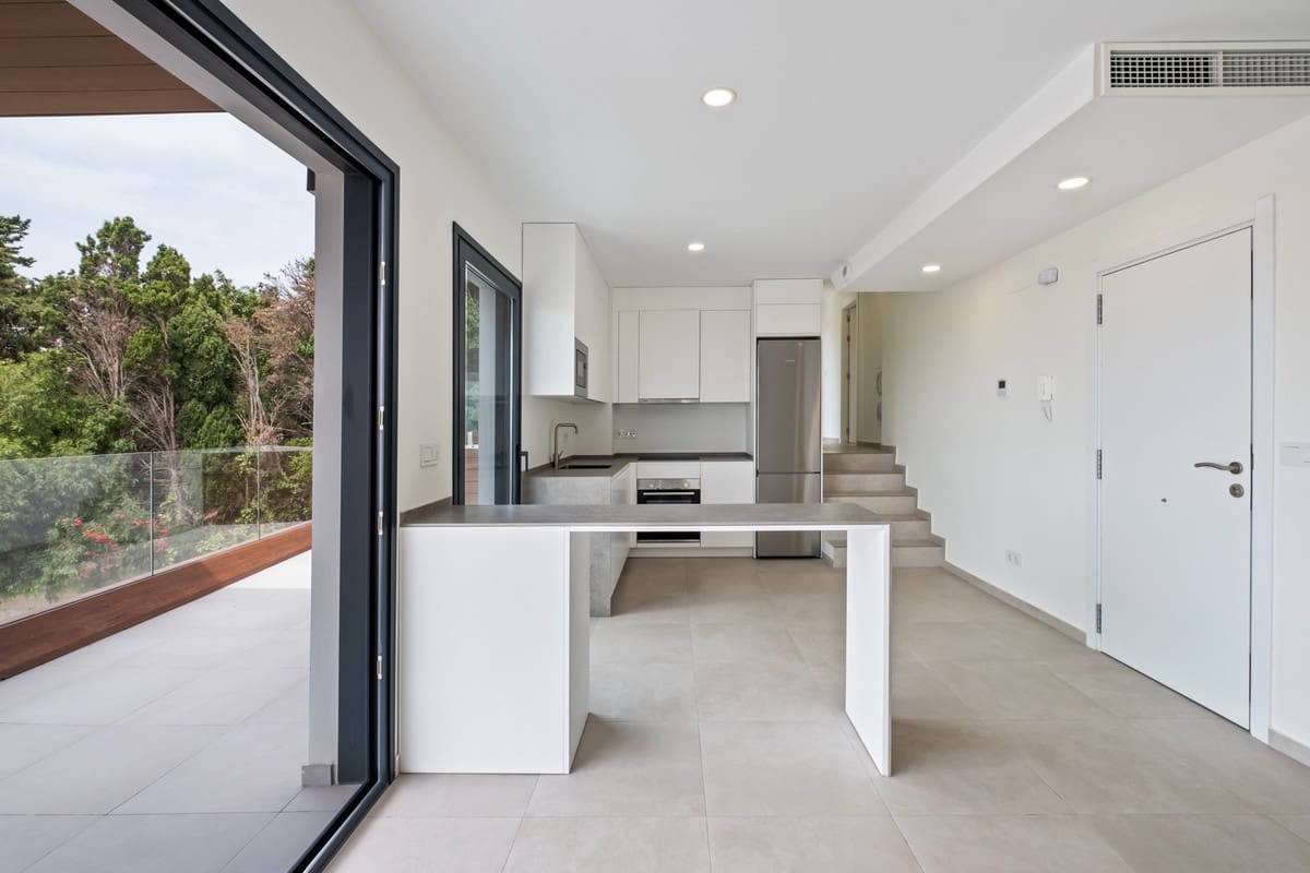 2 bedroom Apartment for sale in Torremolinos with pool garage - € 590,000 (Ref: 9479969)