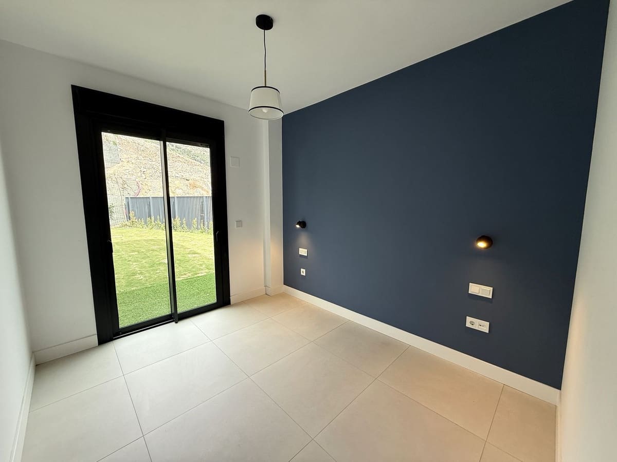 3 soverom Leilighet til salgs i Fuengirola med svømmebasseng - € 595 000 (Ref: 9479972)