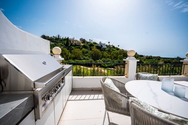 2 bedroom Apartment for sale in Benahavís pueblo, Benahavís with pool - € 595,000 (Ref: 9479974)