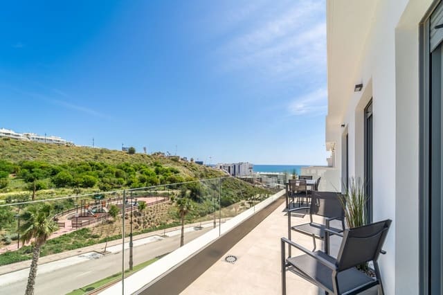 3 bedroom Apartment for sale in Centro ciudad, Fuengirola with pool - € 595,000 (Ref: 9479975)