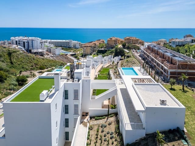 3 bedroom Apartment for sale in Centro ciudad, Fuengirola with pool - € 595,000 (Ref: 9479975)