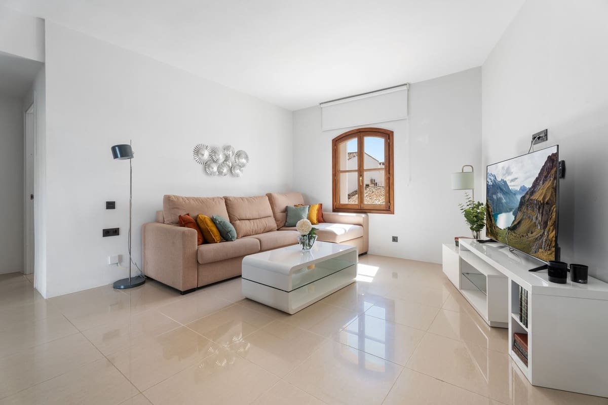 3 bedroom Apartment for sale in Puerto Banus with garage - € 595,000 (Ref: 9479976)