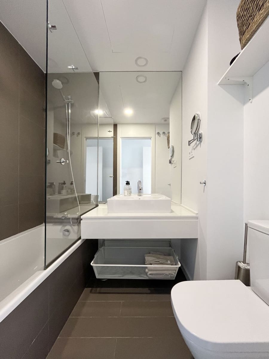 2 bedroom Penthouse for sale in New Golden Mile with pool - € 595,000 (Ref: 9479980)