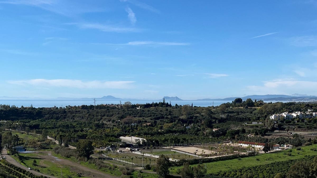 2 bedroom Penthouse for sale in New Golden Mile with pool - € 595,000 (Ref: 9479980)