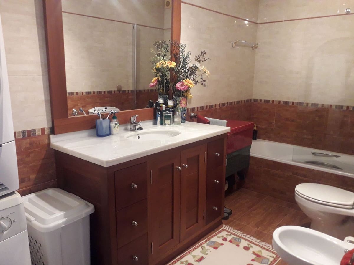 3 bedroom Penthouse for sale in New Golden Mile with pool - € 595,000 (Ref: 9479982)