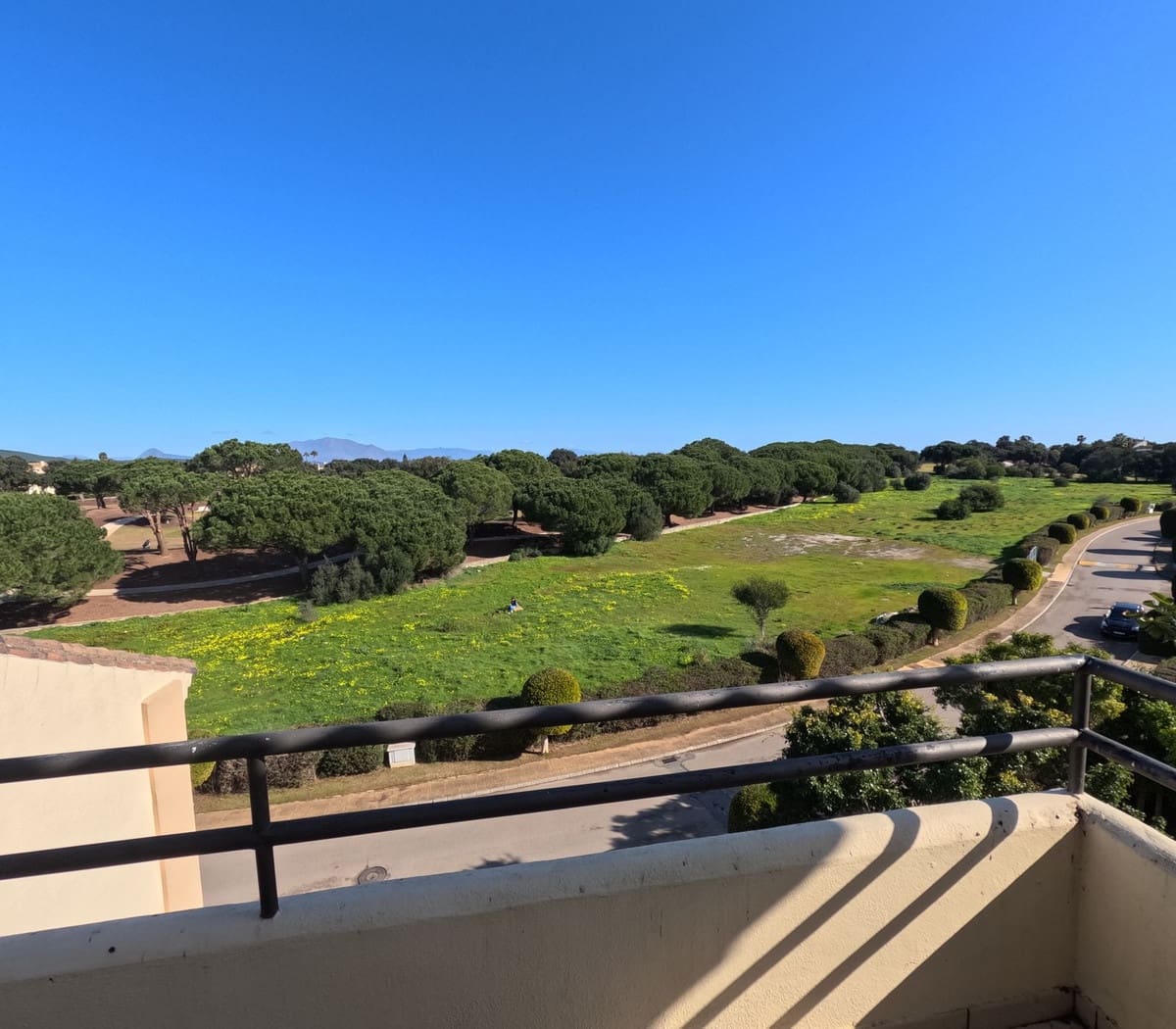 3 soveværelse Penthouse til salg i San Roque med swimmingpool - € 595.000 (Ref: 9479983)