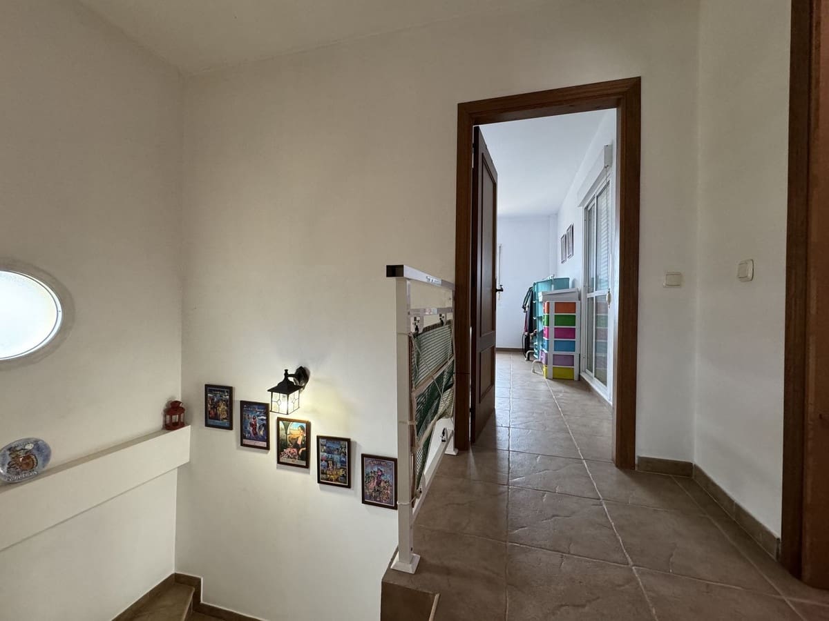 3 bedroom Villa for sale in Sotogrande with pool - € 595,000 (Ref: 9479984)