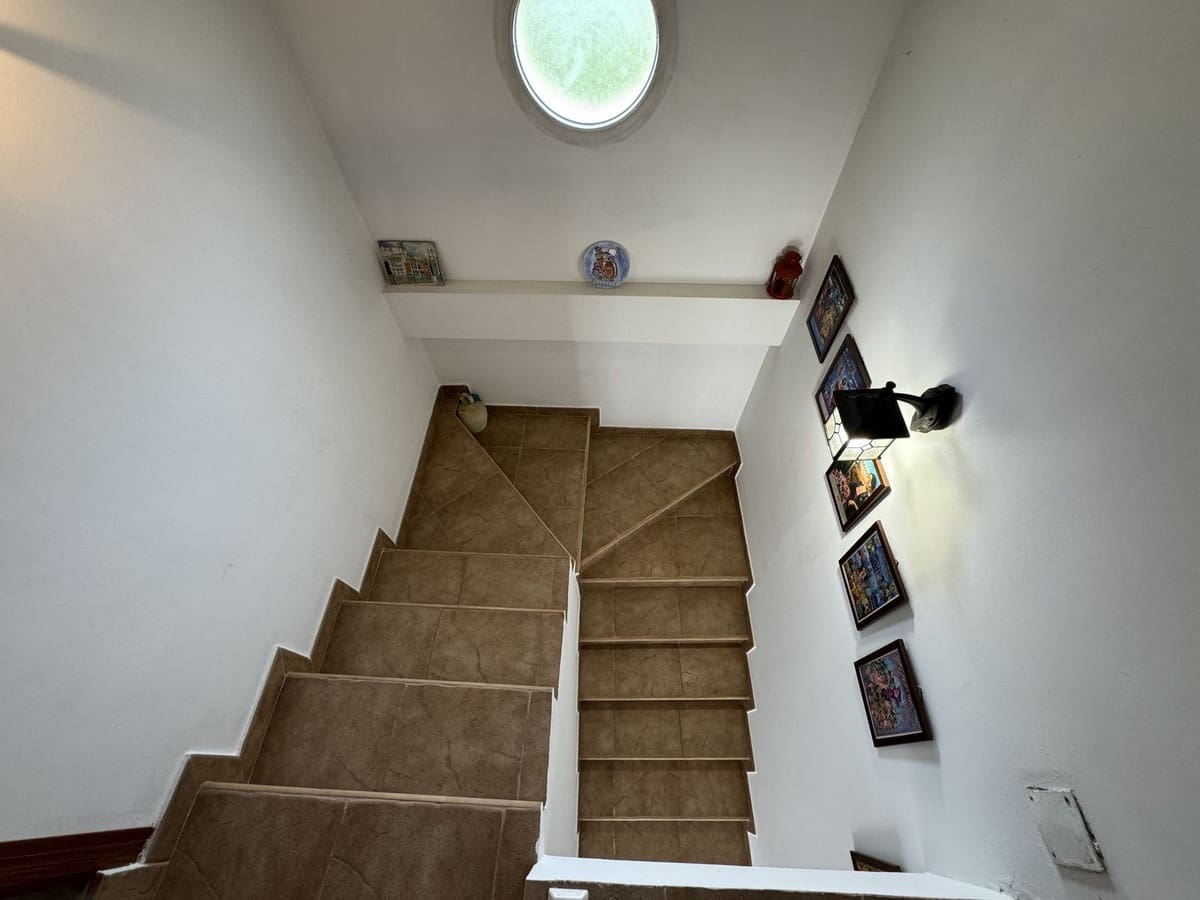 3 bedroom Villa for sale in Sotogrande with pool - € 595,000 (Ref: 9479984)