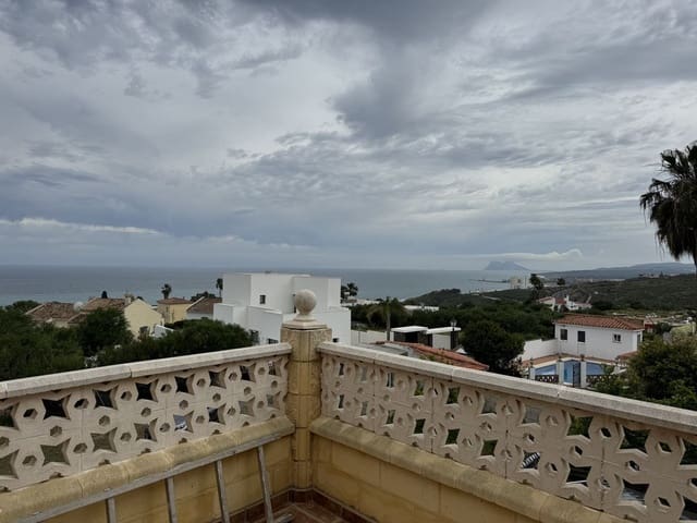 3 soverom Villa til salgs i Sotogrande, San Roque med svømmebasseng - € 595 000 (Ref: 9479984)