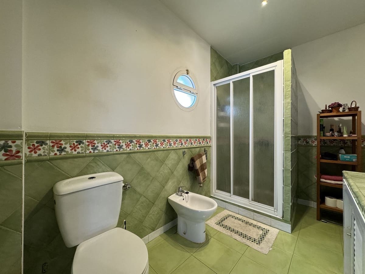 3 bedroom Villa for sale in Sotogrande with pool - € 595,000 (Ref: 9479984)