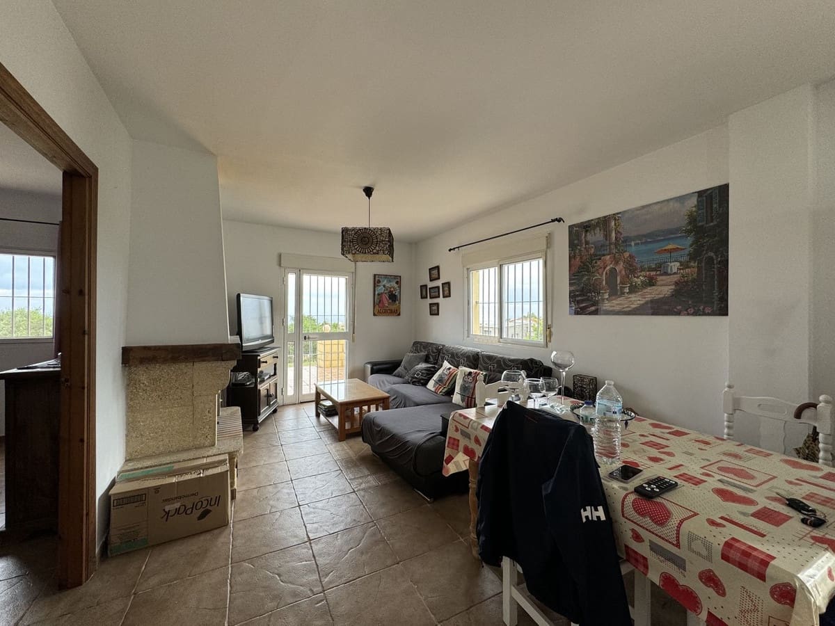 3 bedroom Villa for sale in Sotogrande with pool - € 595,000 (Ref: 9479984)