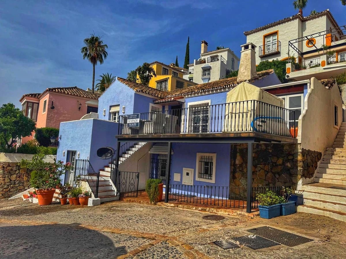 Chalet de 3 habitaciones en La Heredia en venta con piscina - 595.000 € (Ref: 9479985)