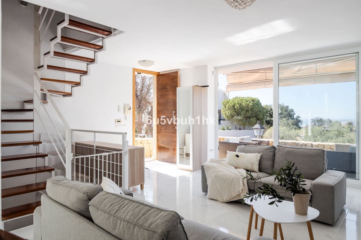 4 bedroom Semi-detached Villa for sale in Fuengirola with pool garage - € 595,000 (Ref: 9479987)