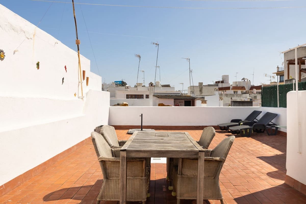 Casa de 3 habitaciones en Estepona en venta con garaje - 595.000 € (Ref: 9479988)