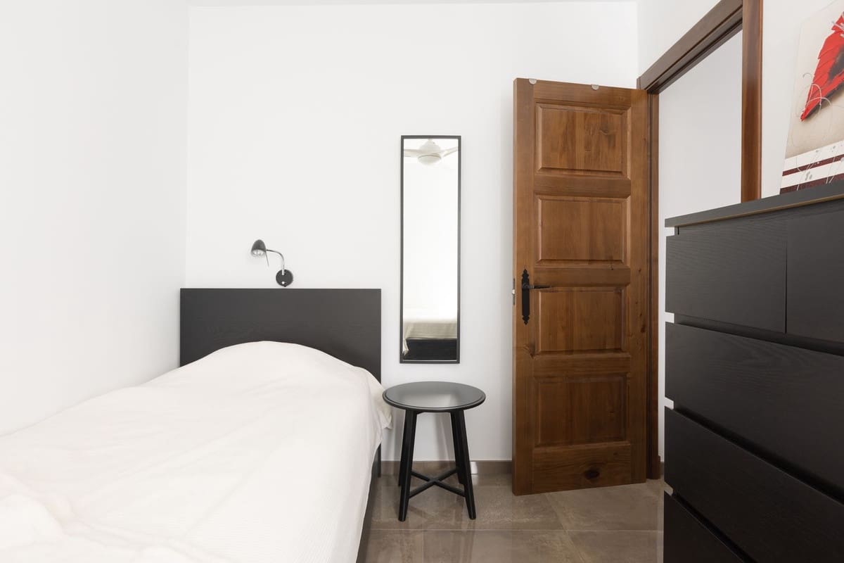 Casa de 3 habitaciones en Estepona en venta con garaje - 595.000 € (Ref: 9479988)