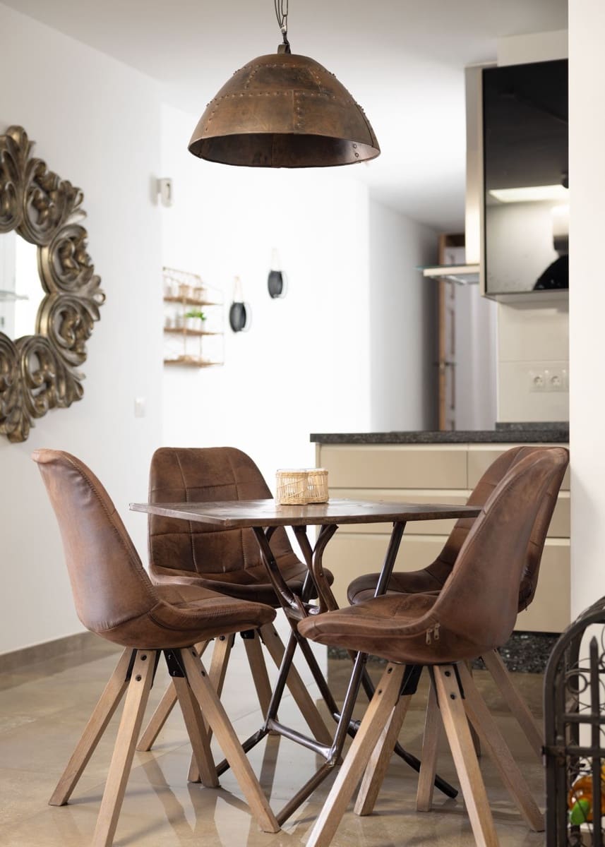 Casa de 3 habitaciones en Estepona en venta con garaje - 595.000 € (Ref: 9479988)