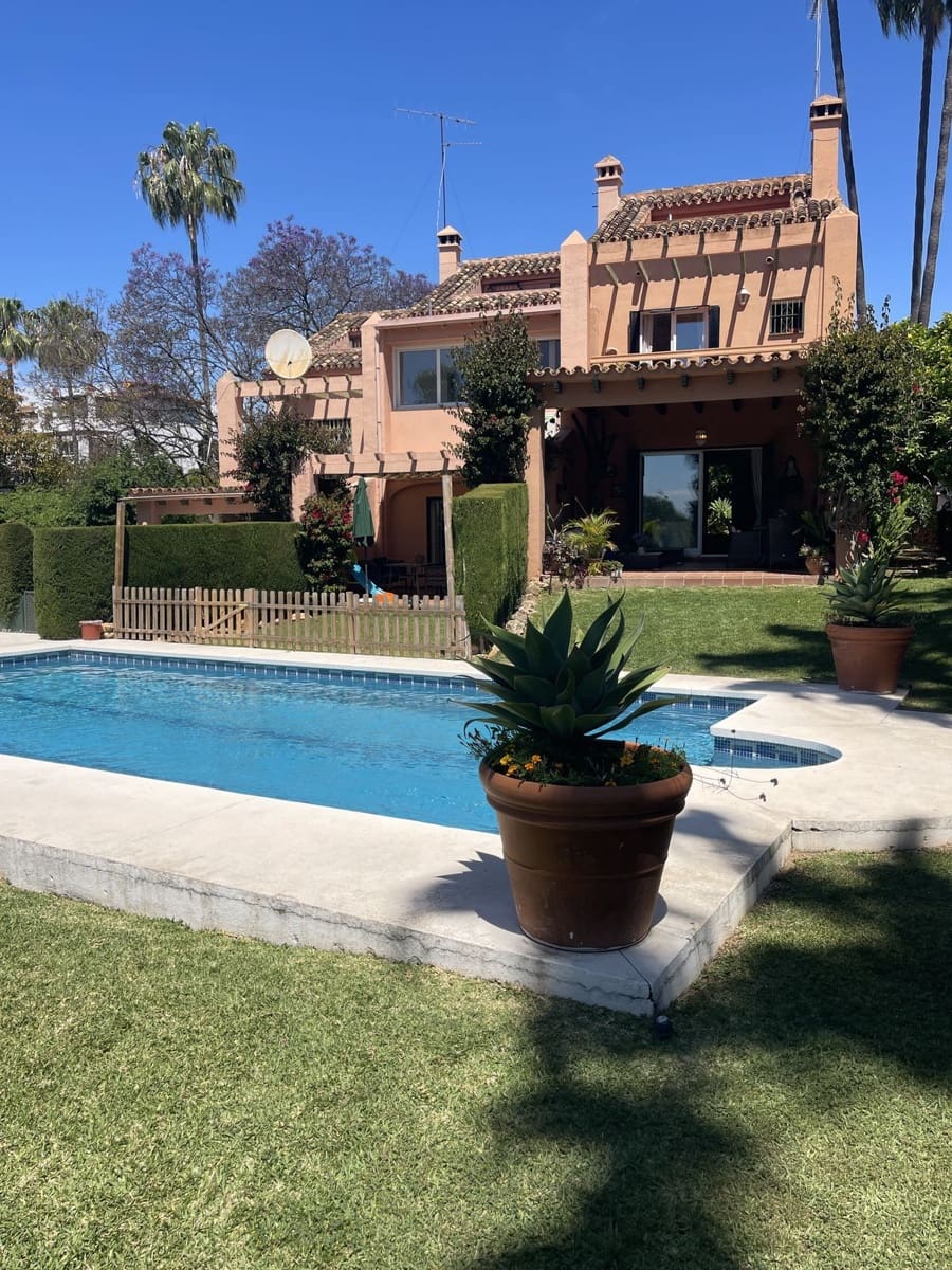 Casa de 3 habitaciones en Mijas Costa en venta con piscina - 595.000 € (Ref: 9479989)