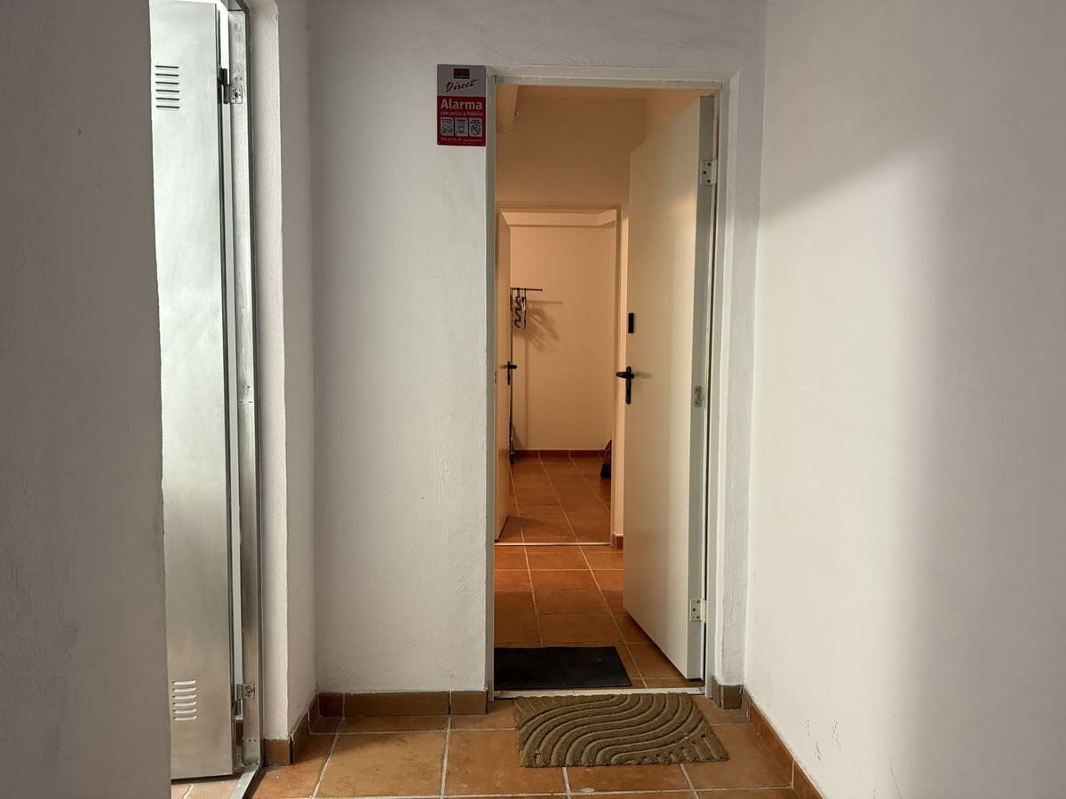 3 soveværelse Byhus til salg i Estepona med swimmingpool - € 595.000 (Ref: 9479990)