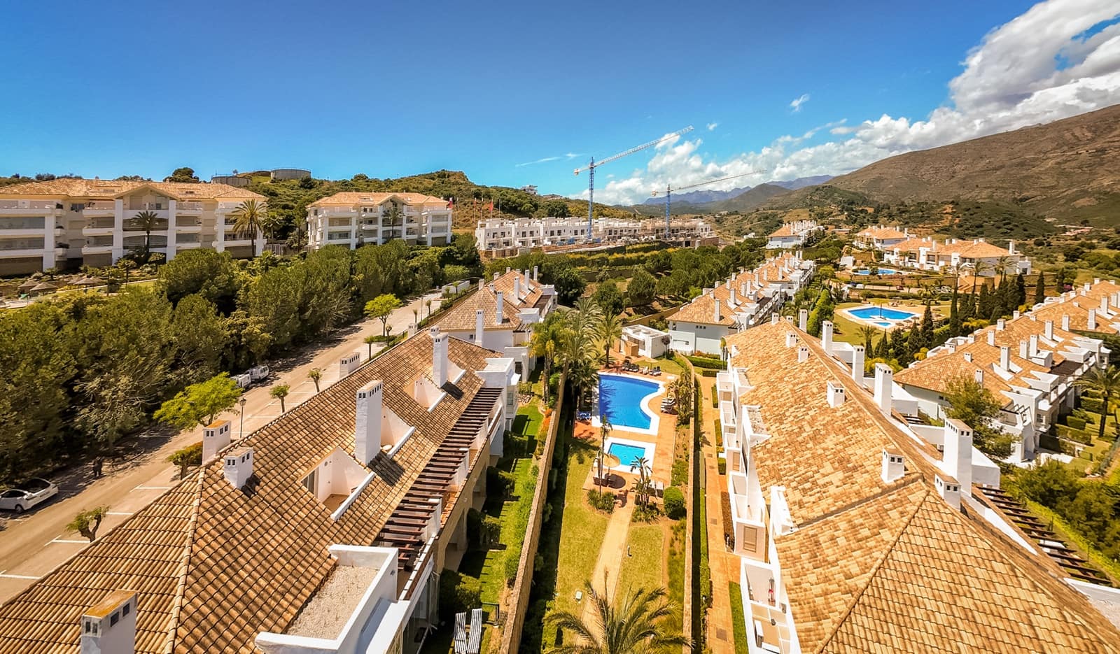 3 bedroom Townhouse for sale in Mijas Costa with pool - € 595,000 (Ref: 9479991)