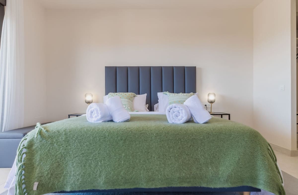 2 Zimmer Apartment zu verkaufen in Mijas Costa mit Pool Garage - 595.000 € (Ref: 9479992)