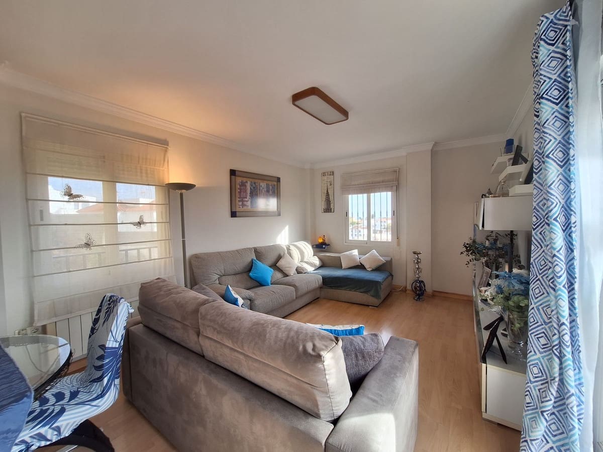 4 soveværelse Penthouse til salg i Marbella med swimmingpool - € 598.000 (Ref: 9479995)