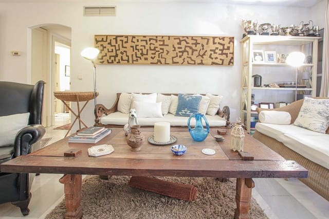 2 bedroom Apartment for sale in Marbella with pool garage - € 599,000 (Ref: 9479997)