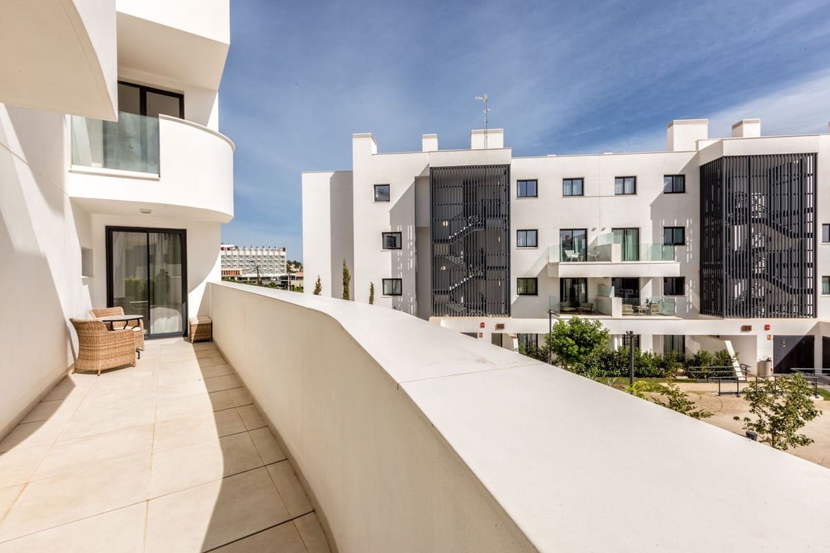 2 slaapkamer Appartement te koop in Fuengirola met zwembad - € 599.000 (Ref: 9479998)