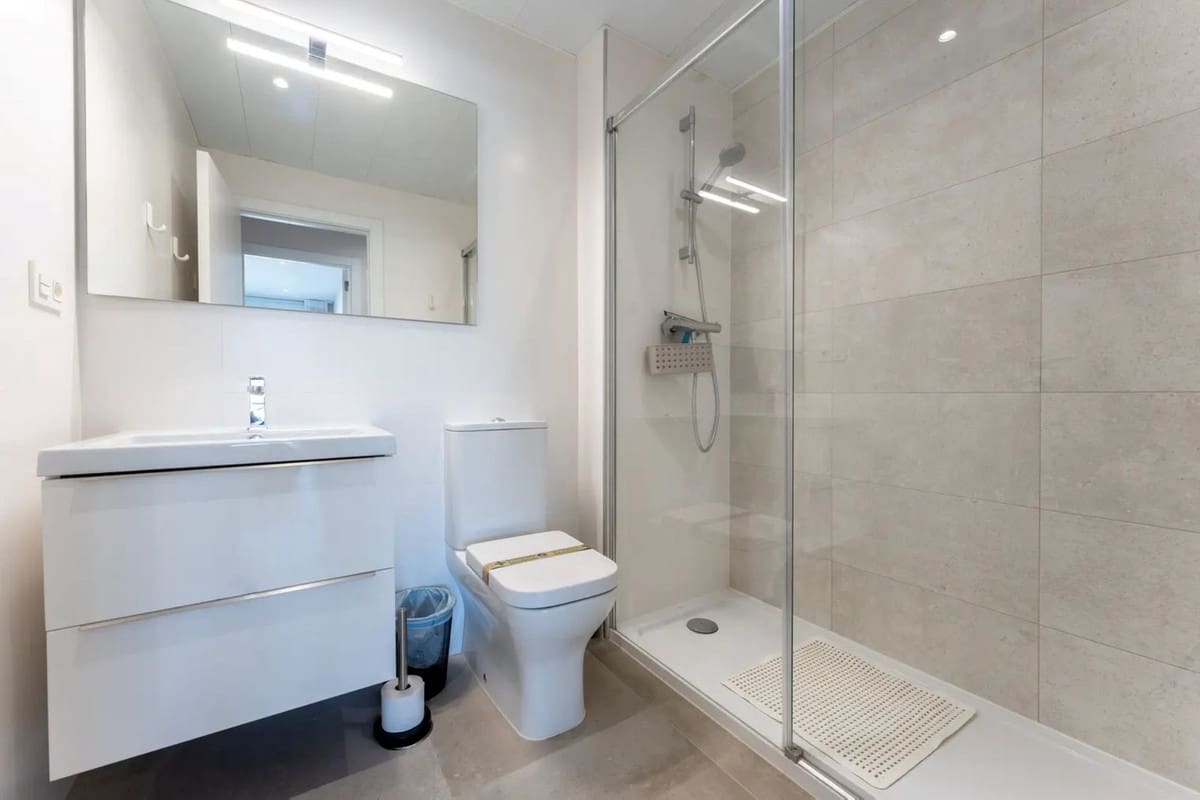 2 bedroom Apartment for sale in La Cala de Mijas with pool - € 599,000 (Ref: 9480000)