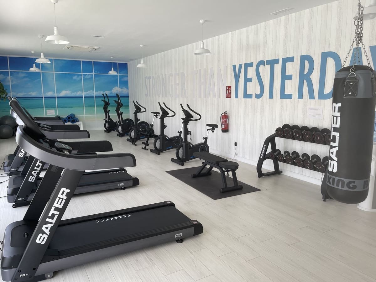 2 bedroom Apartment for sale in La Cala de Mijas with pool - € 599,000 (Ref: 9480000)