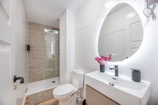 4 makuuhuone Huoneisto myytävänä paikassa Centro Historico, Málaga kaupunki - 599 000 € (Ref: 9480003)