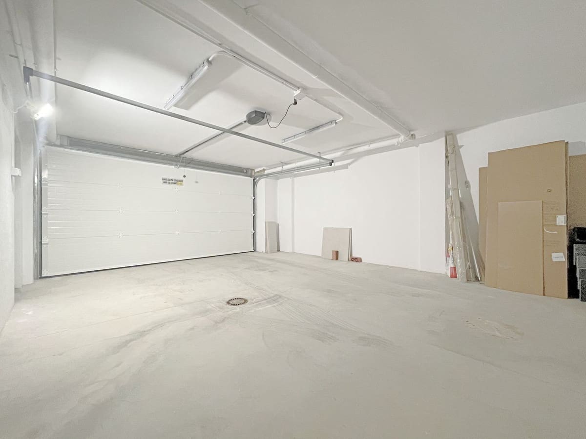 3 sovrum Hus till salu i Estepona med pool garage - 599 000 € (Ref: 9480007)