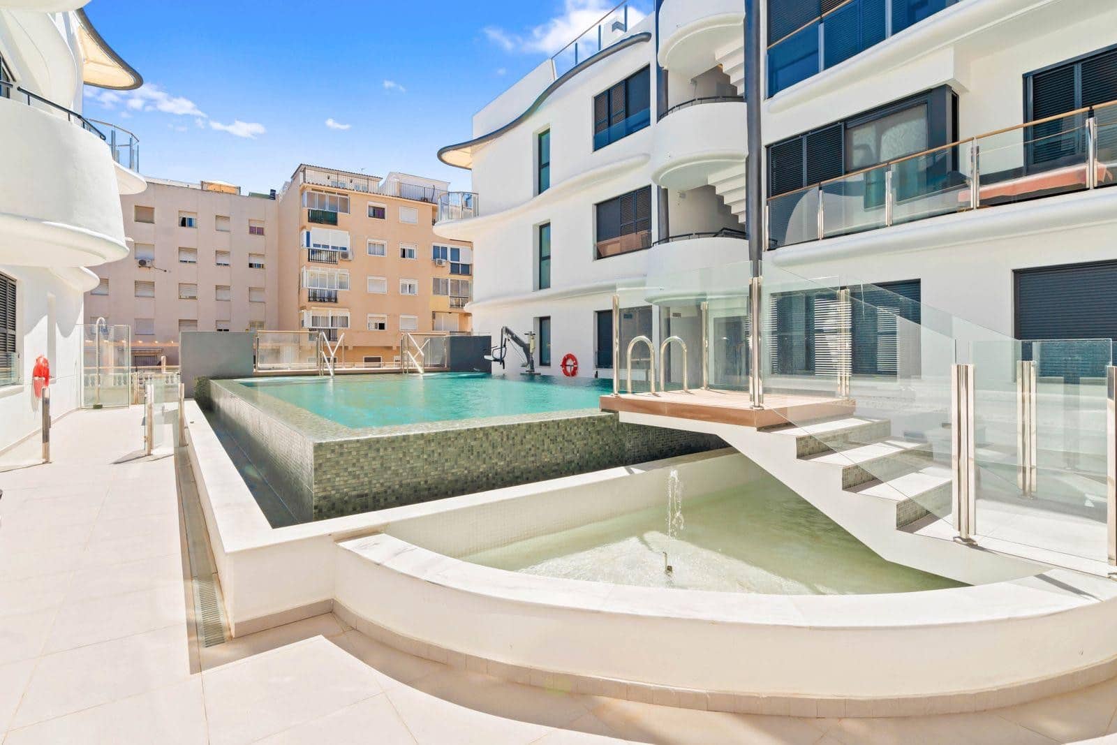 2 bedroom Apartment for sale in Estepona with pool garage - € 599,900 (Ref: 9480010)