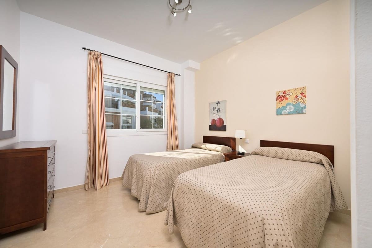 4 bedroom Townhouse for sale in Alhaurin de la Torre with pool garage - € 599,990 (Ref: 9480012)