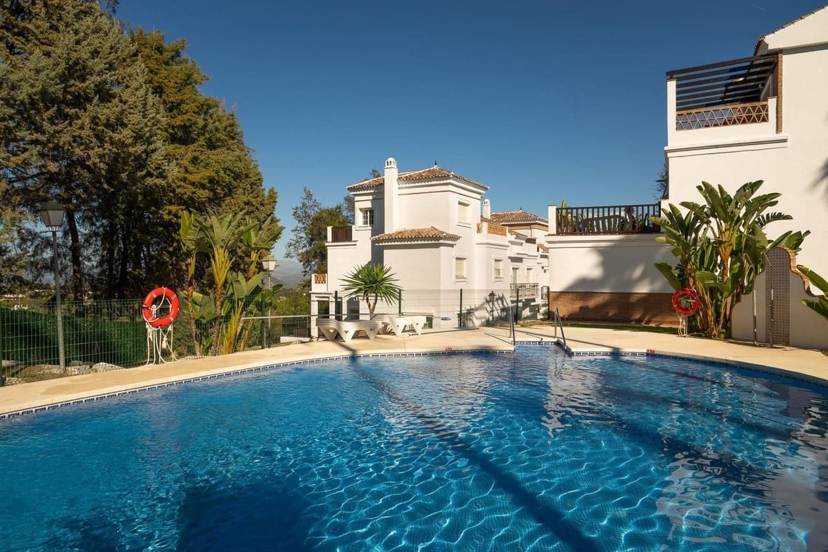 4 bedroom Townhouse for sale in Alhaurin de la Torre with pool garage - € 599,990 (Ref: 9480012)
