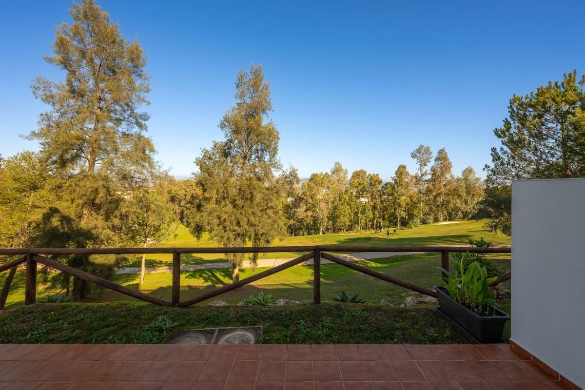 4 bedroom Townhouse for sale in Alhaurin de la Torre with pool garage - € 599,990 (Ref: 9480012)