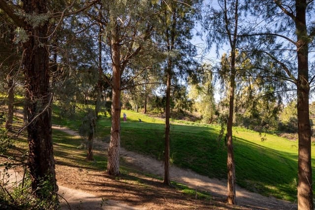 Casa de 4 habitaciones en Alhaurín de la Torre en venta con piscina garaje - 599.990 € (Ref: 9480012)