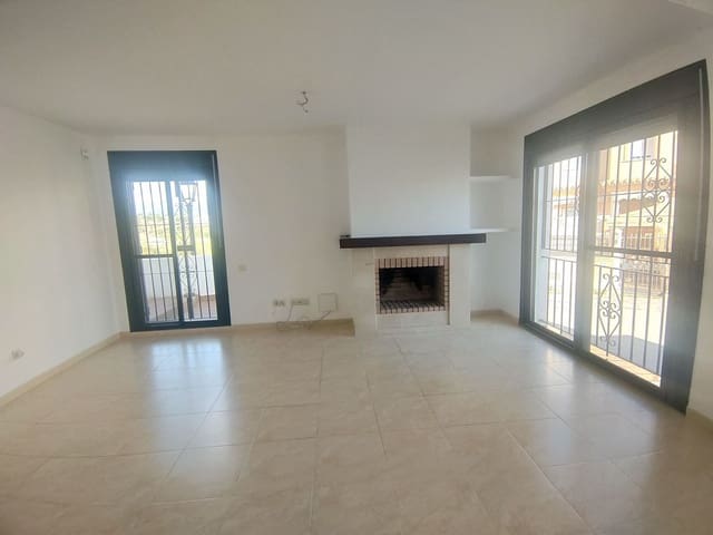 4 sovrum Semi-fristående Villa till salu i Cancelada, Estepona - 600 000 € (Ref: 9480016)