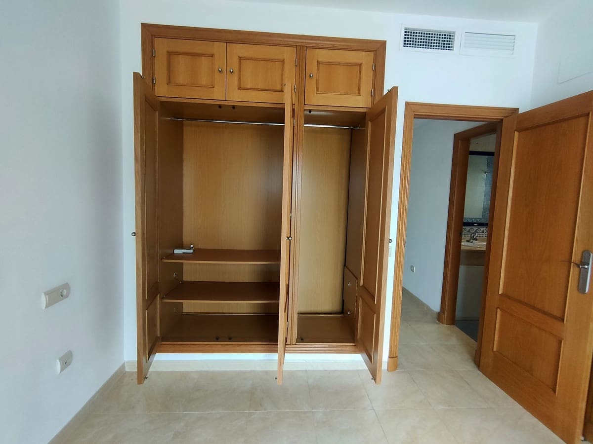 4 sovrum Semi-fristående Villa till salu i Cancelada - 600 000 € (Ref: 9480016)