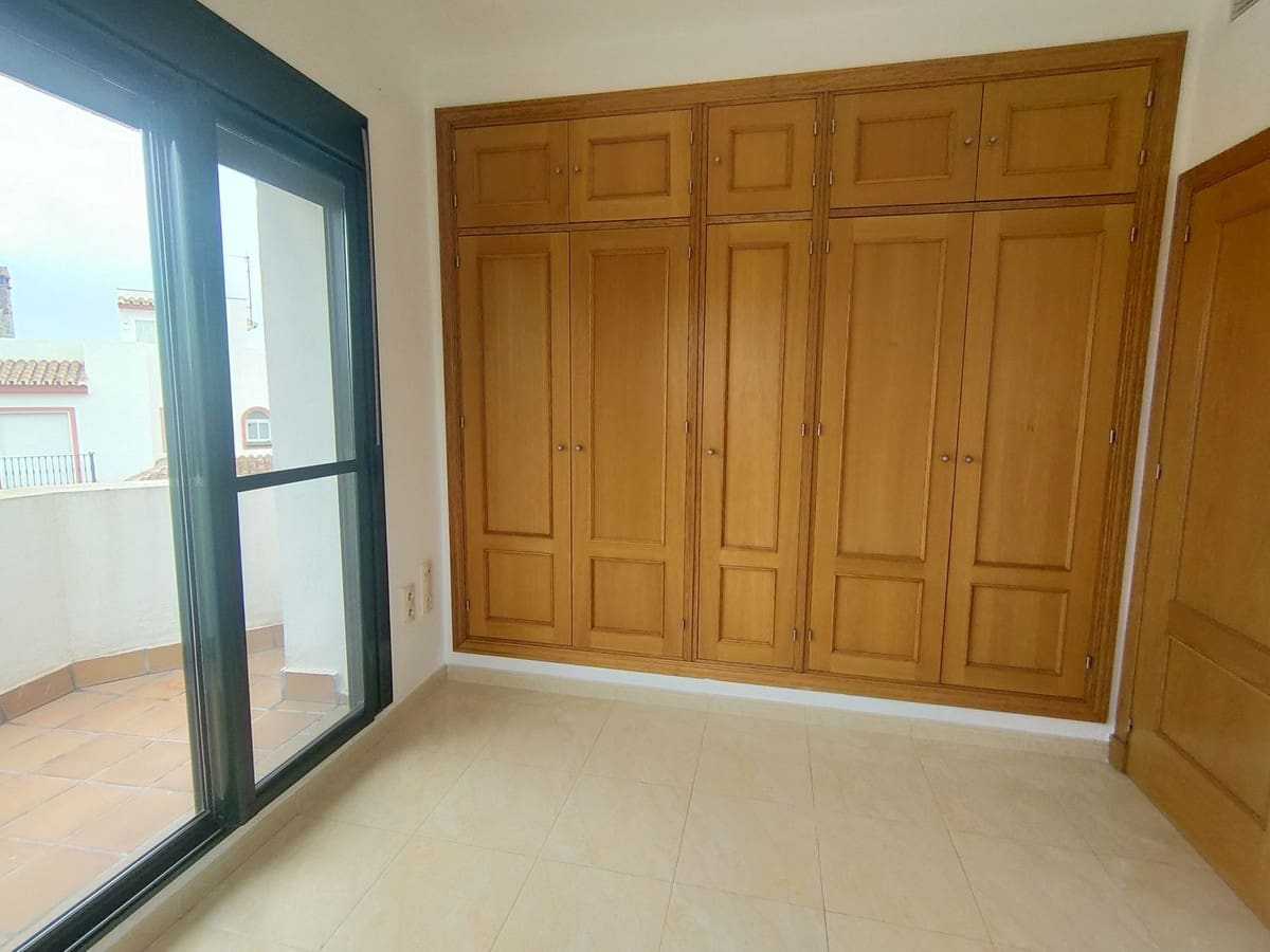 4 sovrum Semi-fristående Villa till salu i Cancelada - 600 000 € (Ref: 9480016)