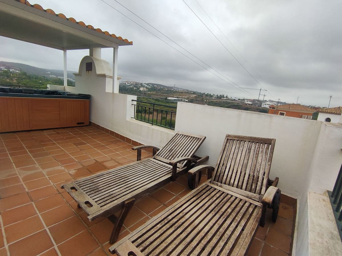 4 sovrum Semi-fristående Villa till salu i Cancelada - 600 000 € (Ref: 9480016)