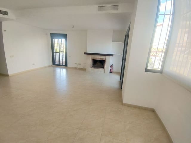 4 bedroom Semi-detached Villa for sale in Cancelada, Estepona - € 600,000 (Ref: 9480016)